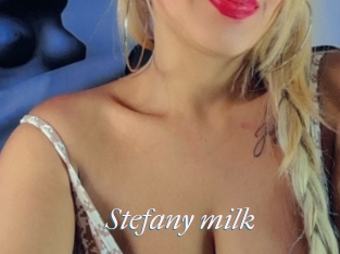 Stefany_milk